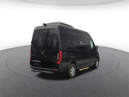 2026 Mercedes-Benz Sprinter 2500 Passenger 144 WB