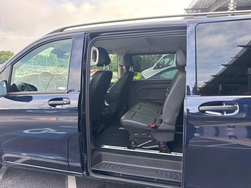 2020 Mercedes-Benz Metris Base