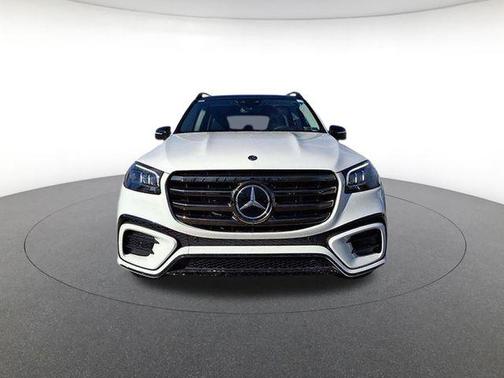 Polar White 2026 Mercedes-Benz GLS 450 4MATIC