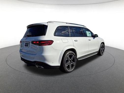 Polar White 2026 Mercedes-Benz GLS 450 4MATIC
