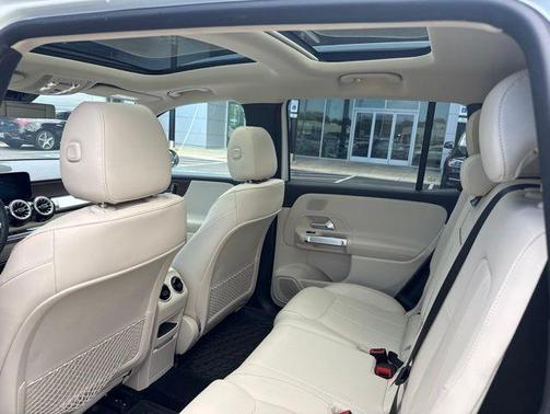 Polar White 2023 Mercedes-Benz EQB 300 4MATIC