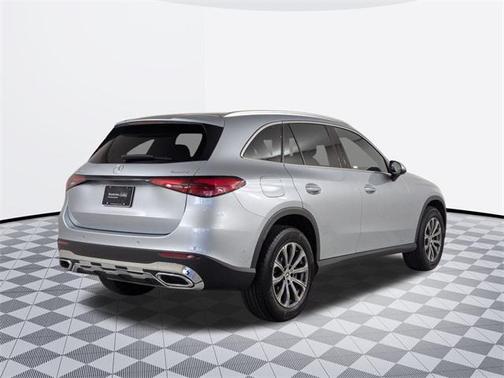 2025 Mercedes-Benz GLC 300 4MATIC