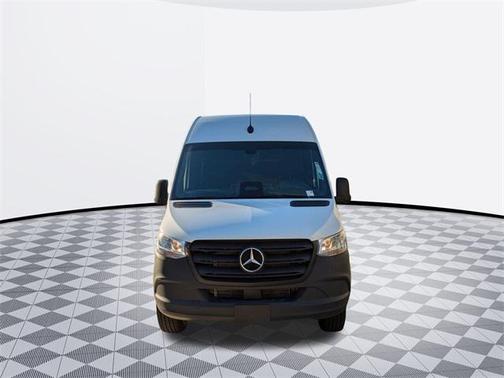 2025 Mercedes-Benz Sprinter 2500 Standard Roof