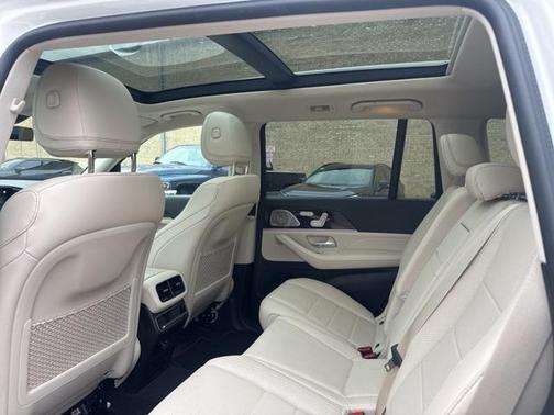 2022 Mercedes-Benz GLS 450 4MATIC