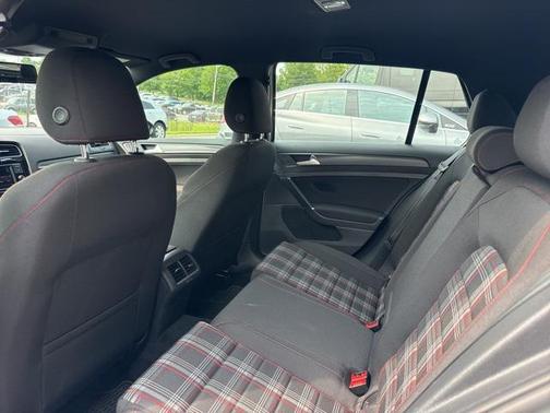 2018 Volkswagen Golf GTI 2.0T S 4-Door