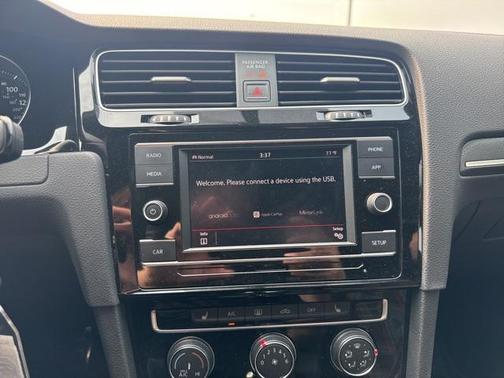 2018 Volkswagen Golf GTI 2.0T S 4-Door