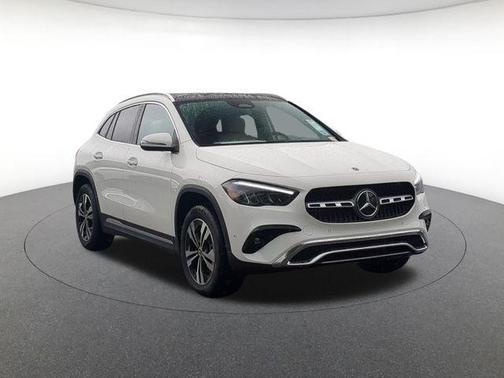 Polar White 2026 Mercedes-Benz GLA 250 4MATIC