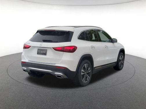 Polar White 2026 Mercedes-Benz GLA 250 4MATIC