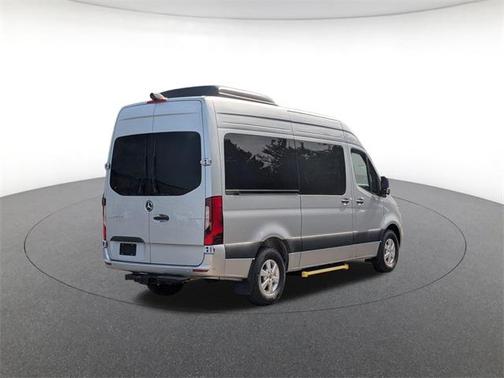 2025 Mercedes-Benz Sprinter 2500 Passenger 144 WB
