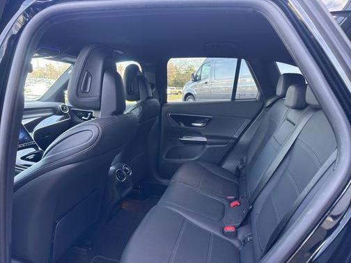 2023 Mercedes-Benz GLC 300 4MATIC