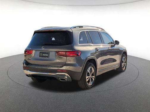 Mountain Grey Metallic 2026 Mercedes-Benz GLB 250 4MATIC