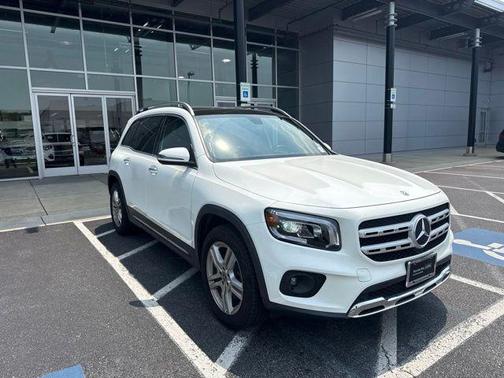 Polar White 2023 Mercedes-Benz GLB 250 4MATIC
