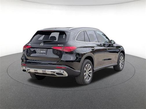 2026 Mercedes-Benz GLC 300 4MATIC