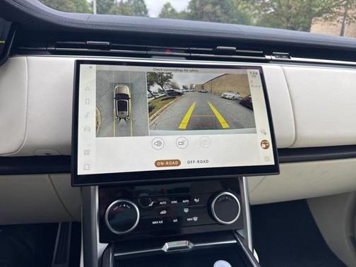 2023 Land Rover Range Rover P400 SE