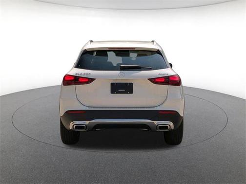 2025 Mercedes-Benz GLA 250 4MATIC