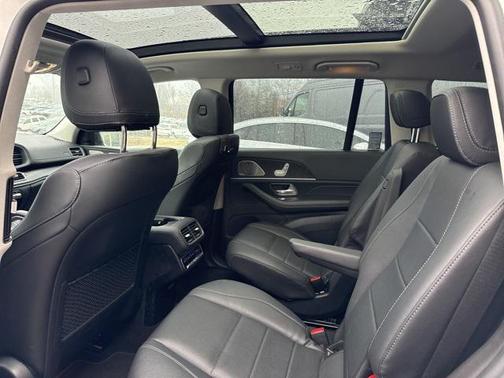 2023 Mercedes-Benz GLS 450 4MATIC