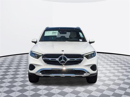 2025 Mercedes-Benz GLC 300 4MATIC