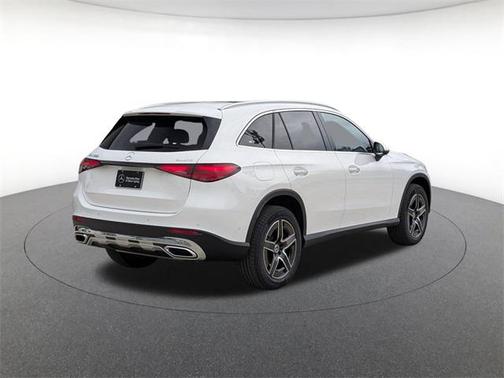 2026 Mercedes-Benz GLC 300 4MATIC