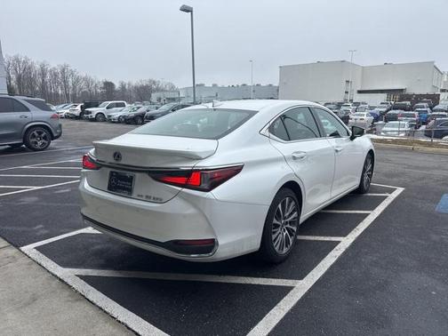 2021 Lexus ES 250 Base