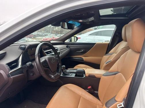 2021 Lexus ES 250 Base