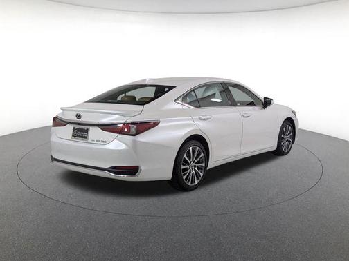 White Pearl 2021 Lexus ES 250 Base