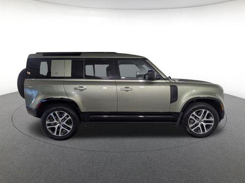 Green Metallic 2022 Land Rover Defender 110 X-Dynamic SE