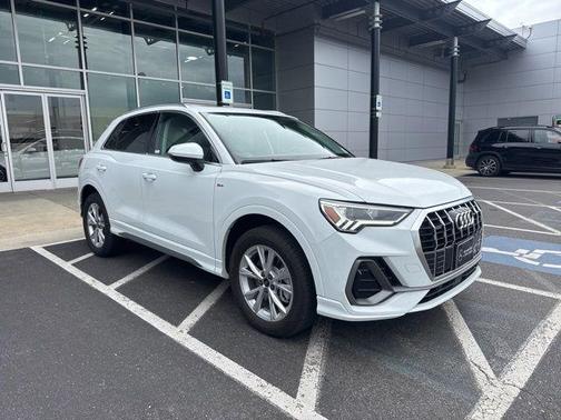 Glacier White Metallic 2024 Audi Q3 45 S line Premium Plus