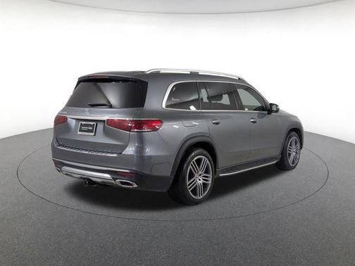 Selenite Grey Metallic 2023 Mercedes-Benz GLS 450 4MATIC