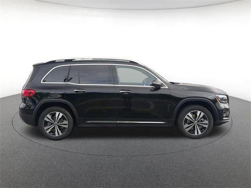 2025 Mercedes-Benz GLB 250 4MATIC