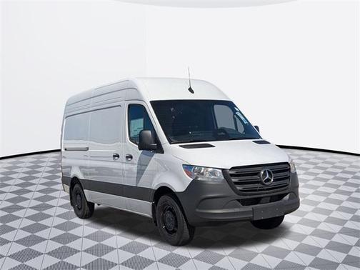 2025 Mercedes-Benz Sprinter 2500 Standard Roof