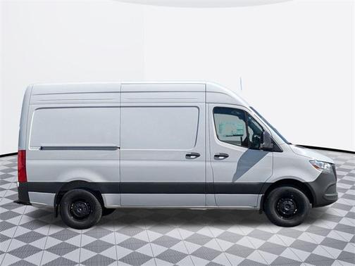2025 Mercedes-Benz Sprinter 2500 Standard Roof