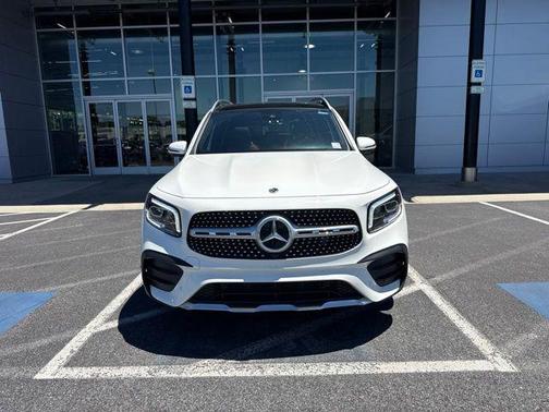 Polar White 2022 Mercedes-Benz GLB 250 4MATIC