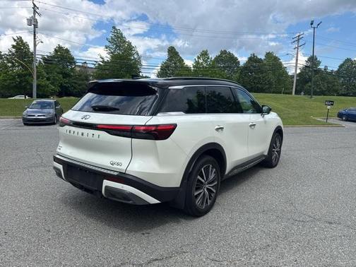 2023 INFINITI QX60 SENSORY