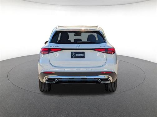 2026 Mercedes-Benz GLC 300 4MATIC
