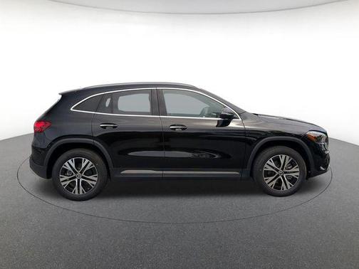Black 2026 Mercedes-Benz GLA 250 4MATIC