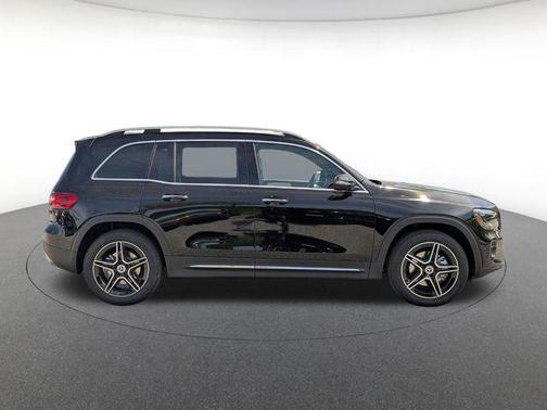 Black 2026 Mercedes-Benz GLB 250 4MATIC