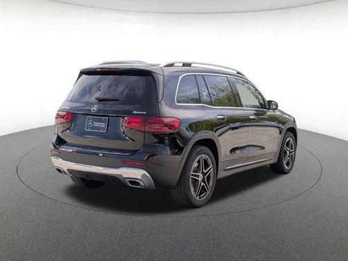 Black 2026 Mercedes-Benz GLB 250 4MATIC