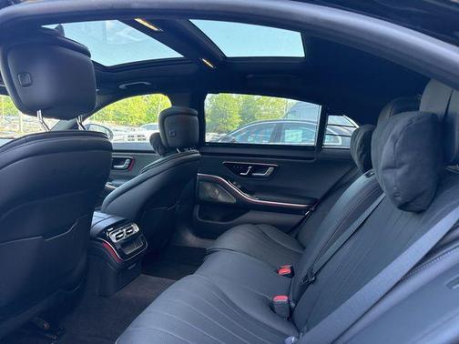 Black 2023 Mercedes-Benz S-Class 4MATIC