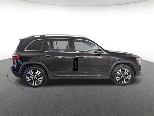 2025 Mercedes-Benz GLB 250 4MATIC