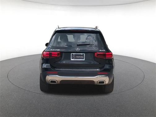 2025 Mercedes-Benz GLB 250 4MATIC