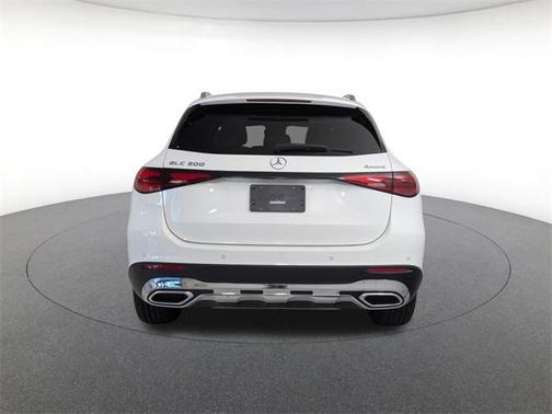 2025 Mercedes-Benz GLC 300 4MATIC