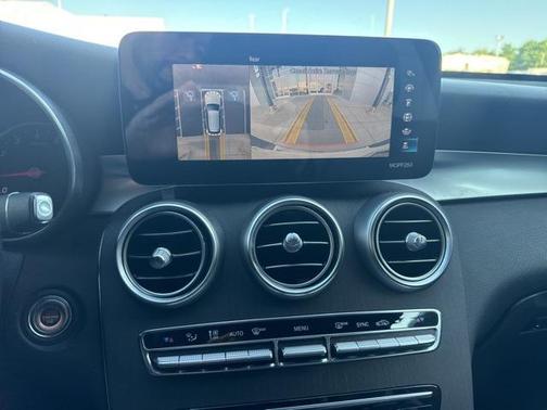 2021 Mercedes-Benz GLC 300 4MATIC