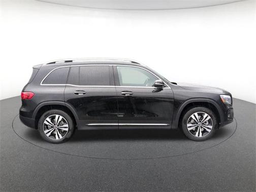 2025 Mercedes-Benz GLB 250 4MATIC