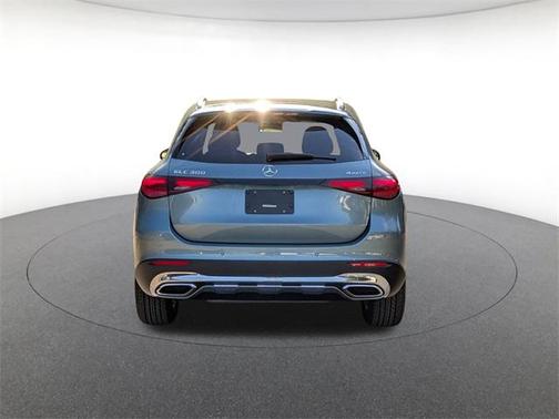 2026 Mercedes-Benz GLC 300 4MATIC