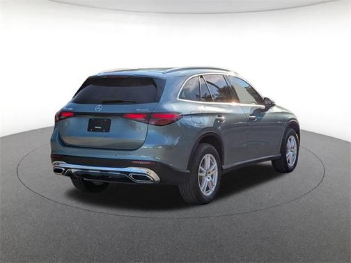 2026 Mercedes-Benz GLC 300 4MATIC