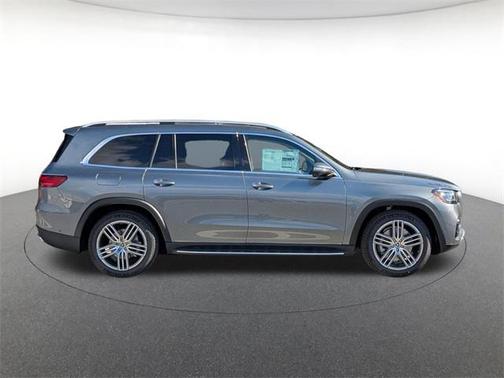 2026 Mercedes-Benz GLS 450 4MATIC