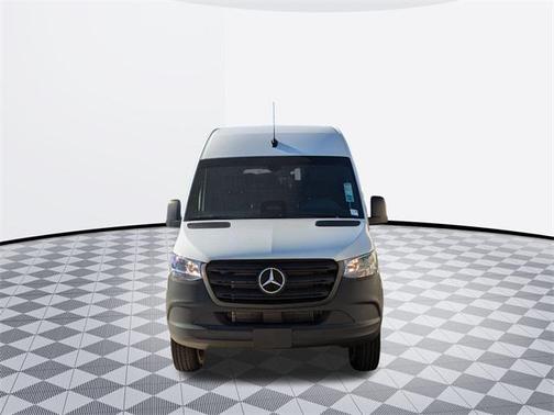 2025 Mercedes-Benz Sprinter 2500 High Roof