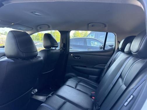 2020 Nissan Leaf SL PLUS 62 kWh