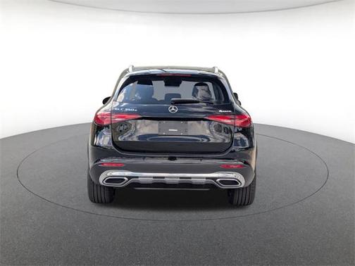 2026 Mercedes-Benz GLC 300 Base