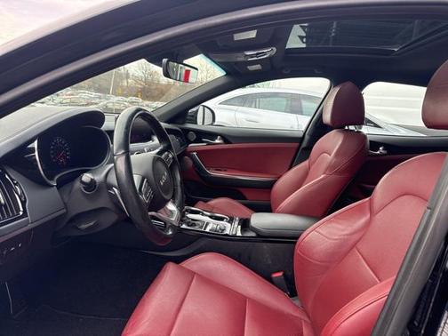 2023 Kia Stinger GT-Line